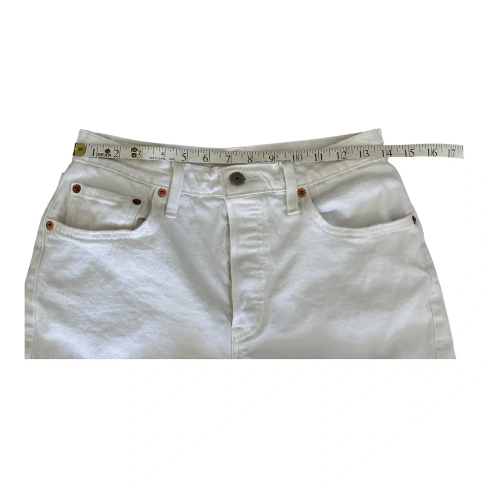 Levi's 501 Original High Rise White Denim Cutoff Shorts Size 28 - Picture 9 of 11